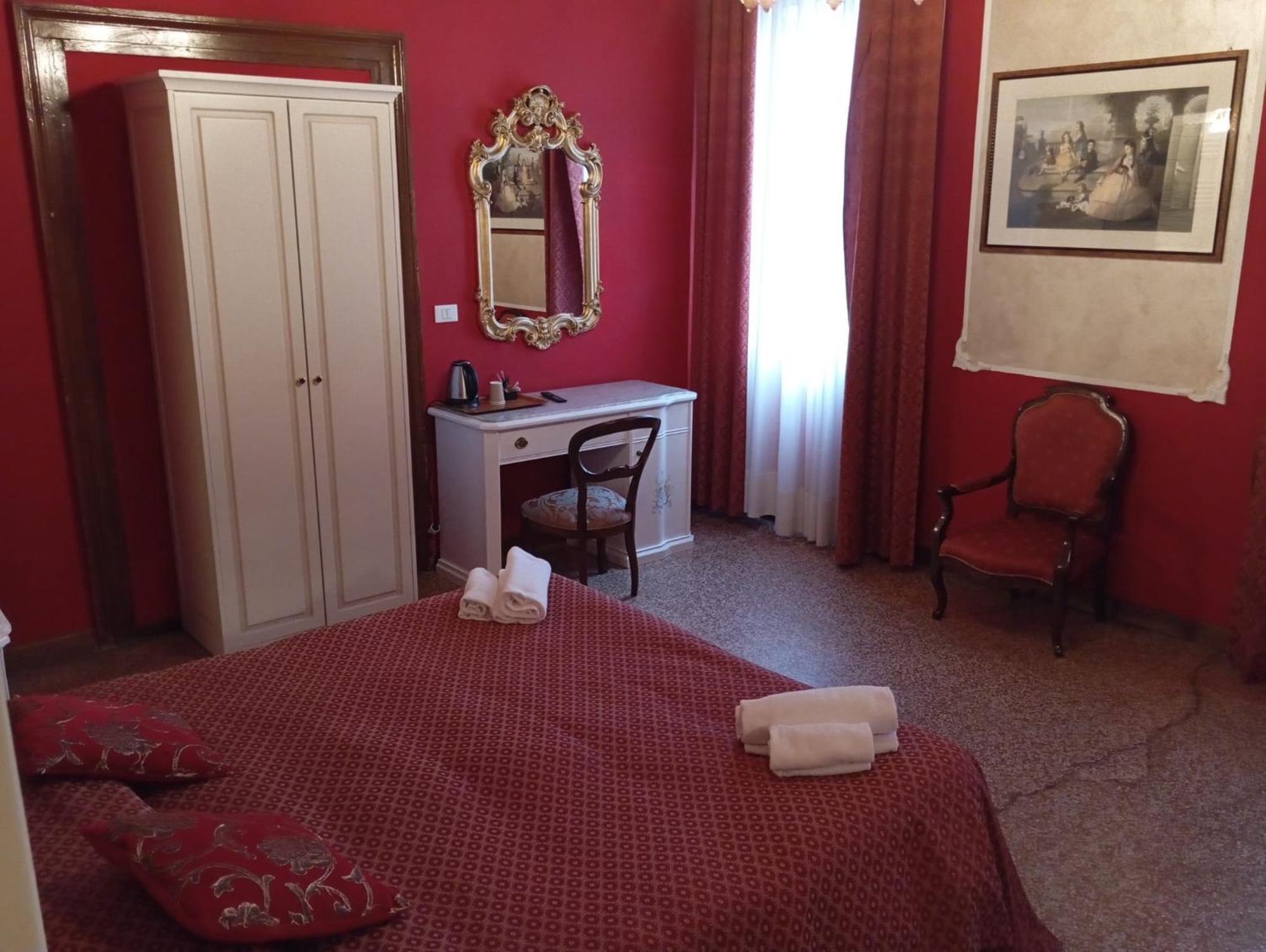 Palazzo Lion Morosini - Check In Presso Locanda Ai Santi Apostoli Venice Exterior photo