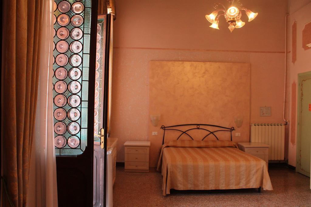 Palazzo Lion Morosini - Check In Presso Locanda Ai Santi Apostoli Venice Exterior photo