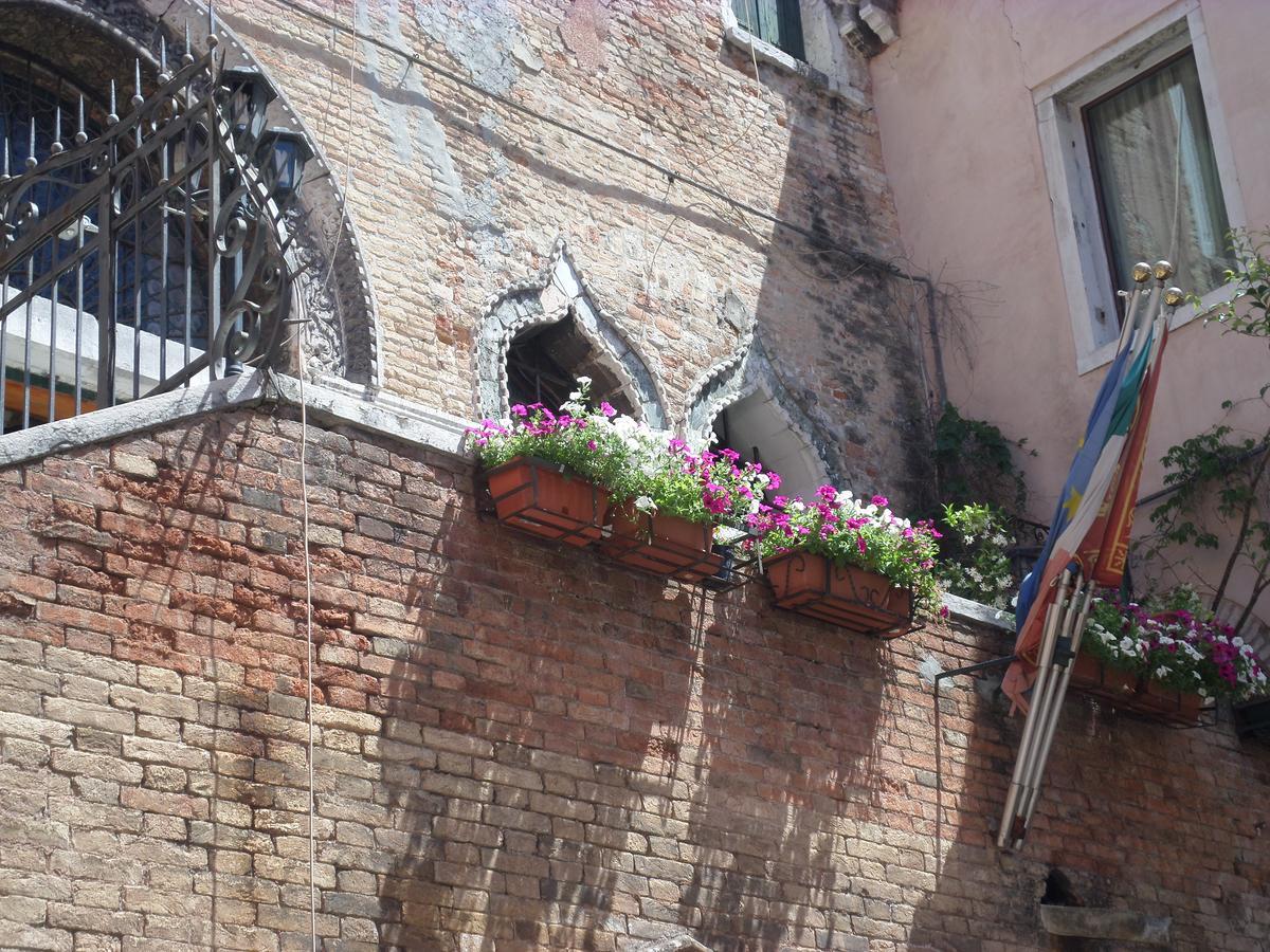 Palazzo Lion Morosini - Check In Presso Locanda Ai Santi Apostoli Venice Exterior photo
